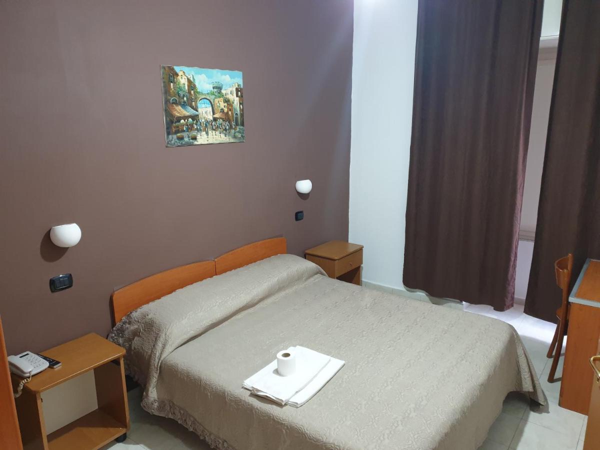 Large Twin Room,1122460293:JPEG